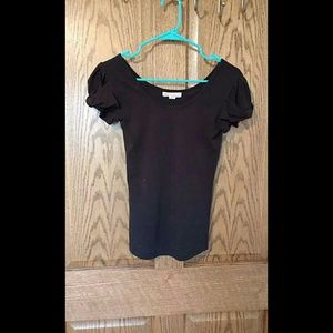 Black short sleeve shirt